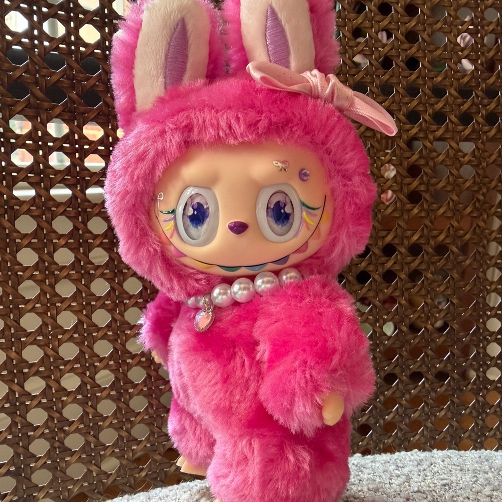 Labubu - Picture 1 of 7